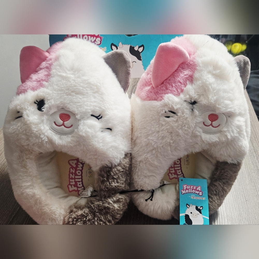 NWT "fuzzamallows" by squishmallow cream/pink/brown cat slippers size 11/12
